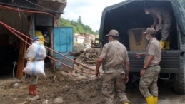 Giresun’da selzedelerin ev eşyaları askeri araçlarla taşınıyor