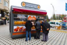 Afyonkarahisar Belediyesi Halk Ekmek Büfeleri Hizmete Girdi