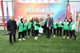 Denizli’de Kriket U-19 ve Büyükler Türkiye Şampiyonası Son Buldu