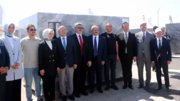 Bakan Göktaş Afyon’da Mermer Fuarı’na Katıldı