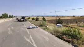 İHA Muhabiri Yangın Haberi Dönüşü Kaza Yaptı: Aracı Takla Attı