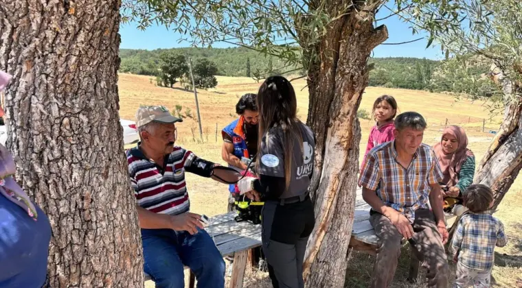 Yangın Bölgesinde Tedbirler Sürüyor: Sağlık ekipleri sahada tam kapasite görev yapıyor